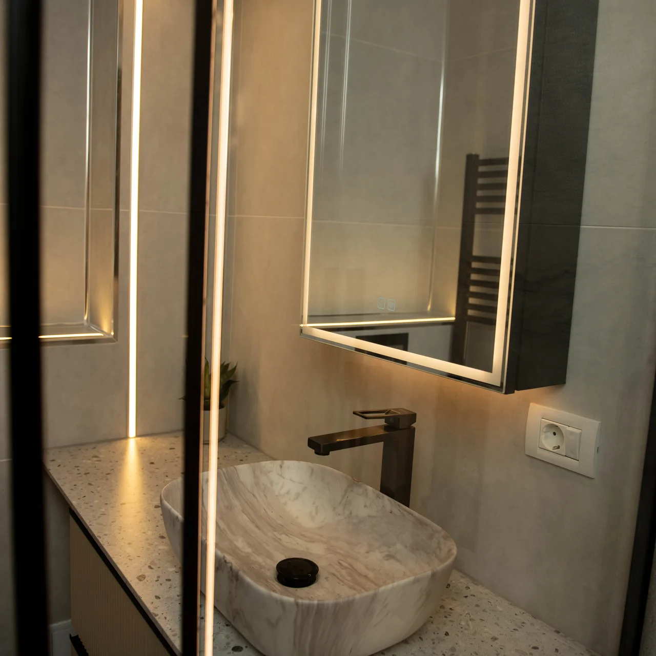 Renovare completă baie mică - După 11