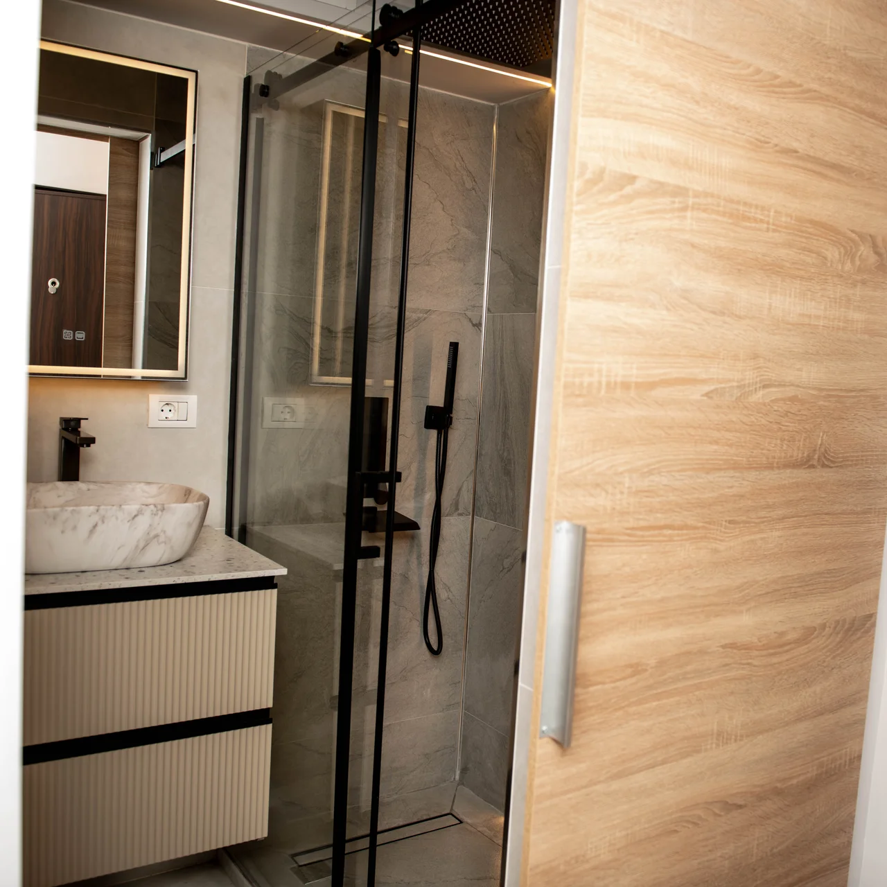 Renovare completă baie mică - După 6