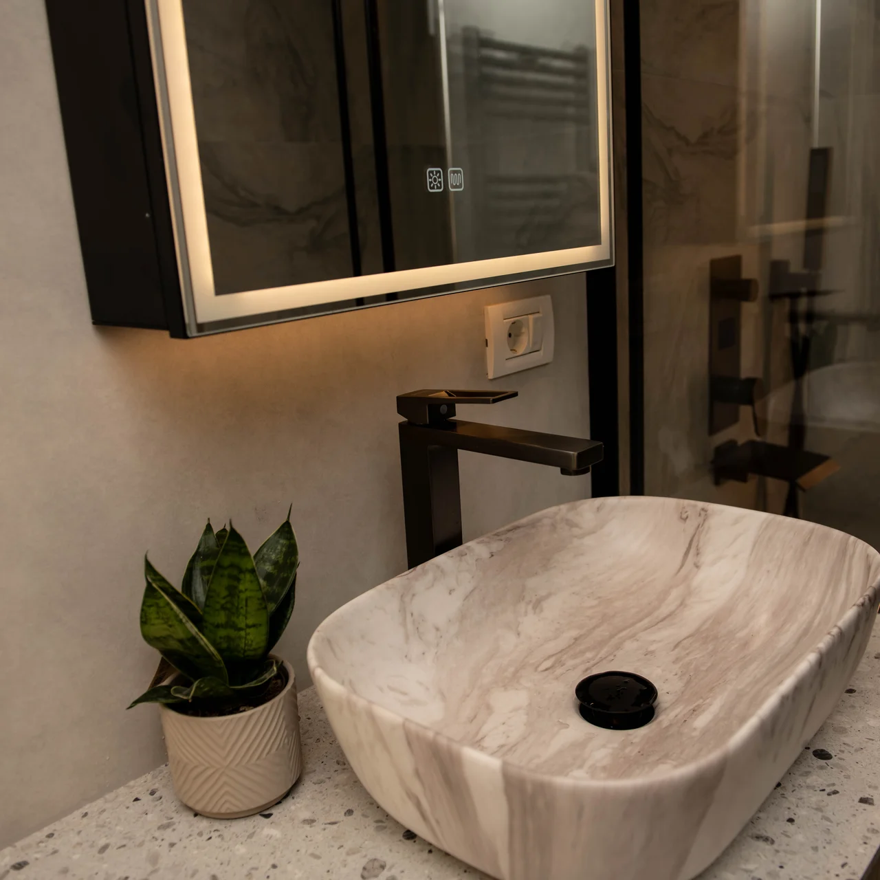 Renovare completă baie mică - După 8