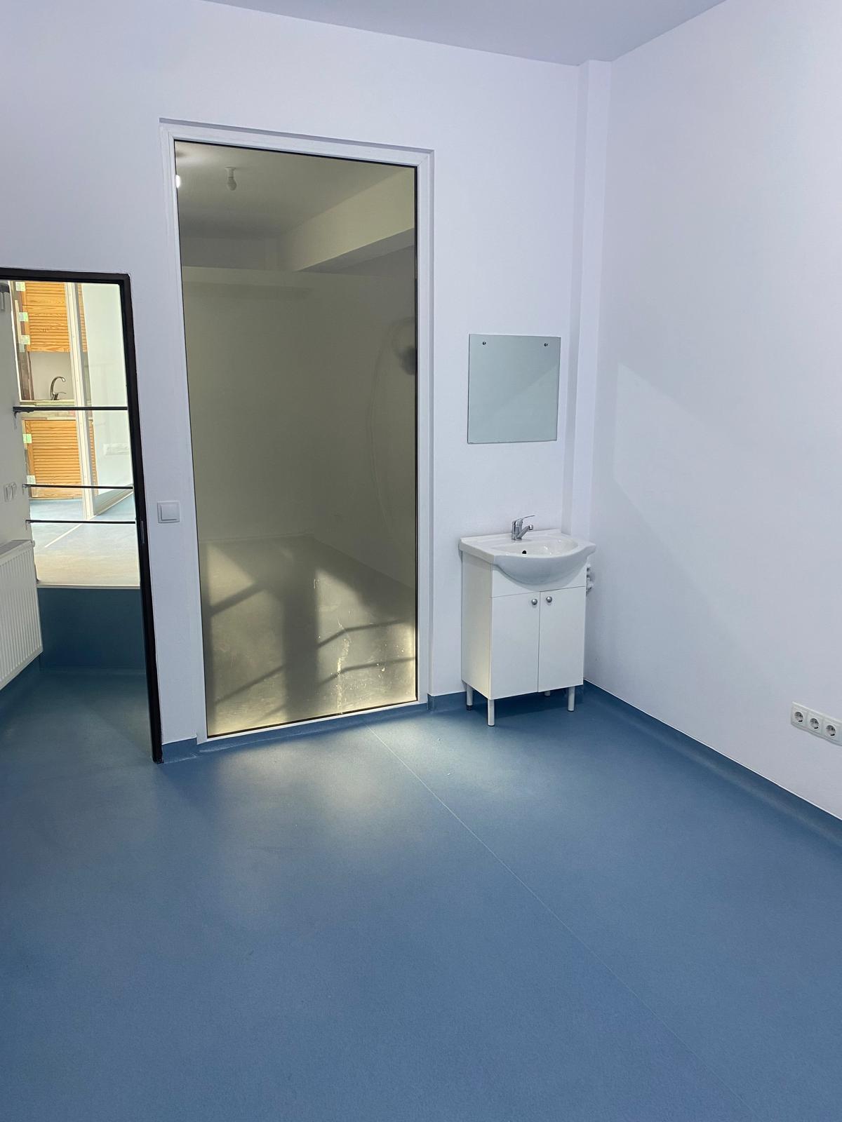 Amenajare spațiu kinetoterapie – PLATIN HEALTHMED - După 7